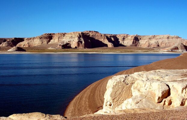 Lake Powell Guide with a Campervan