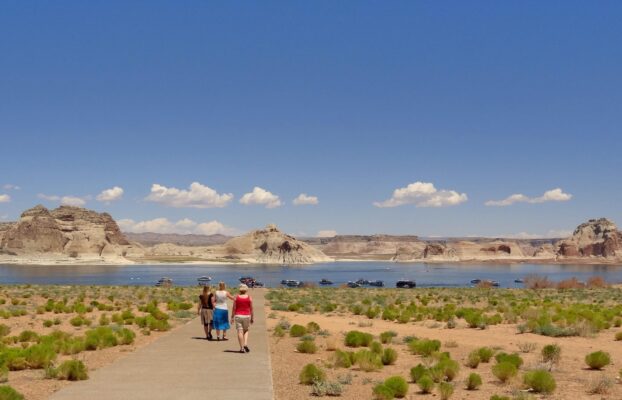 Lake Powell Guide with a Campervan