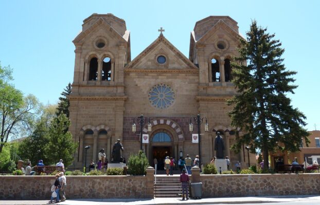 Las Vegas to Santa Fe in 7 Days by Campervan