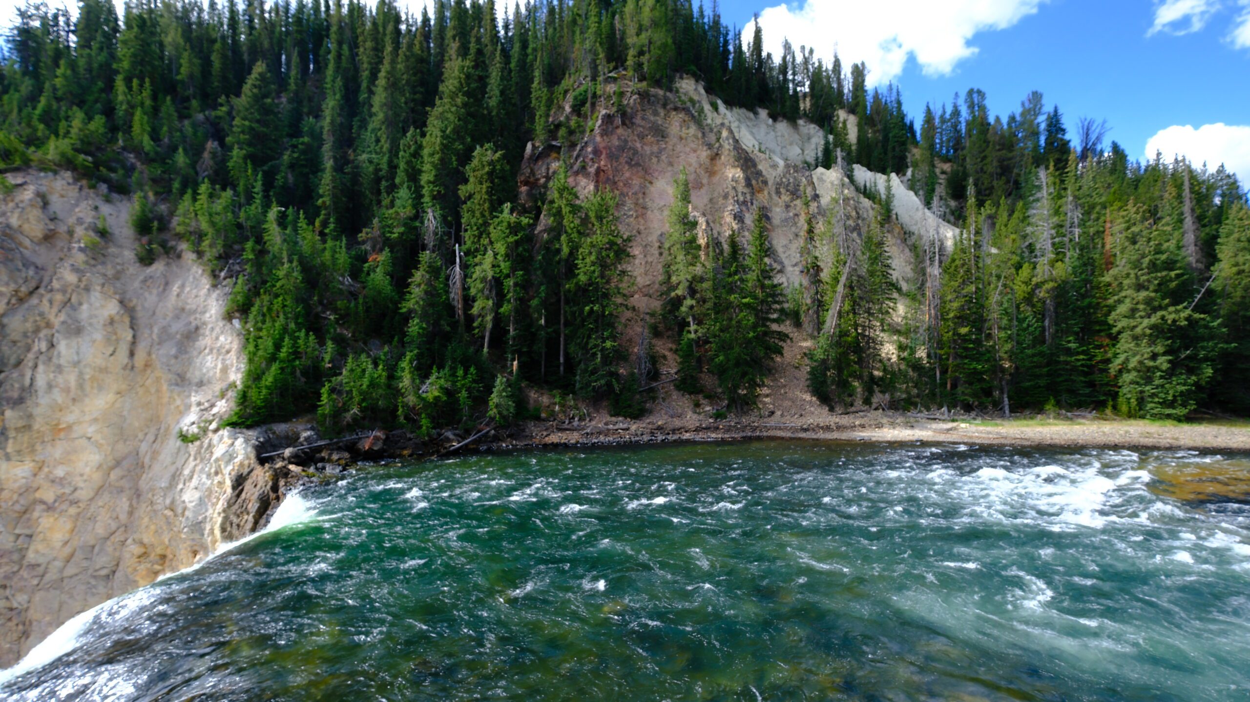 Yellowstone road trip scenery