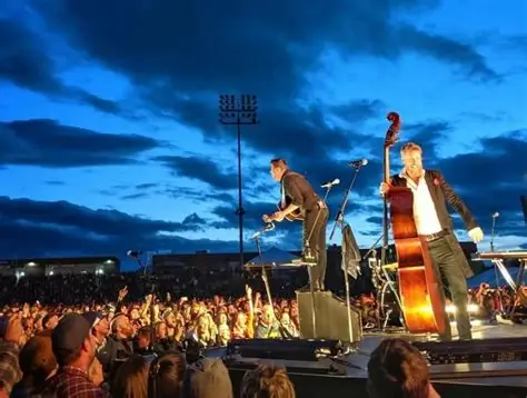 Mumford & Sons Live in Bozeman – RV-Friendly Concert Experience