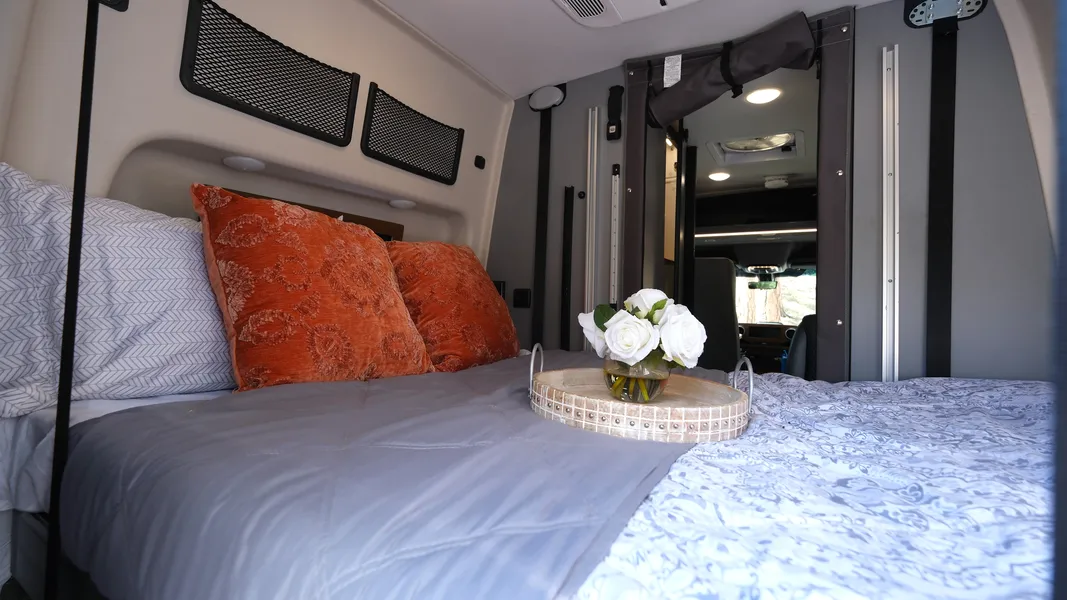 Mercedes Sprinter Revel